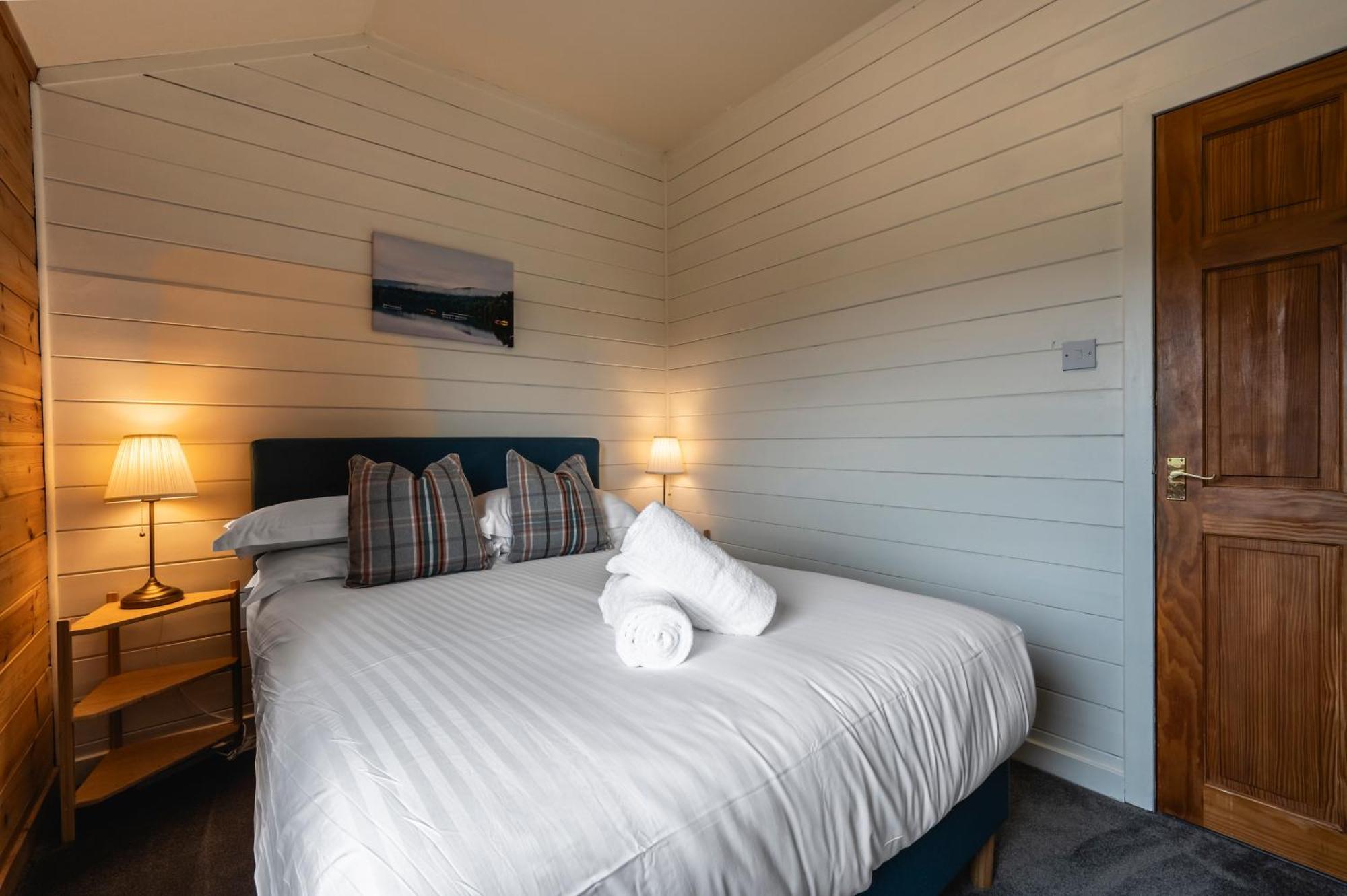 Kinnaird Woodland Lodges Pitlochry Exterior photo